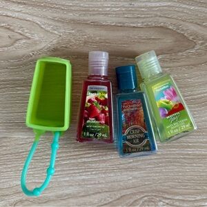 2014-2015 Bath & Body Works Hand Sanitizers 3 Pack Strawberry Beautiful Crisp